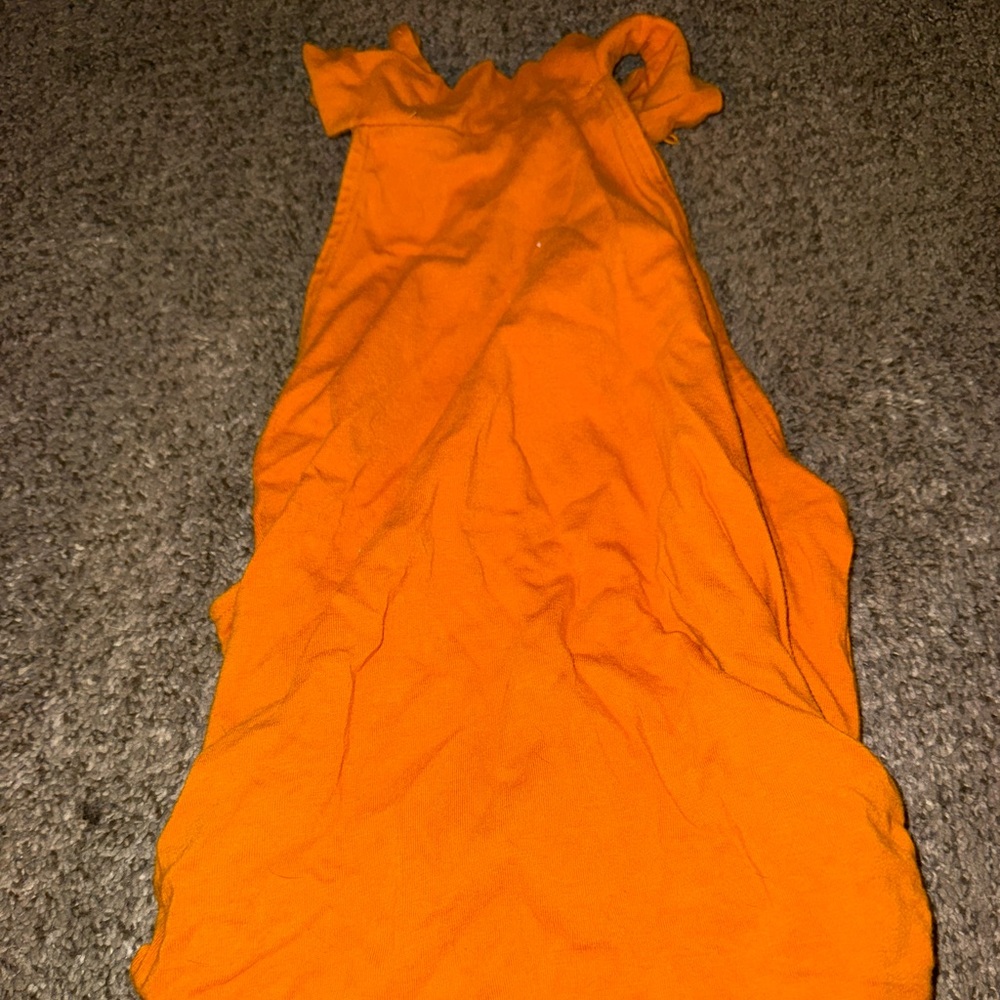 Cute orange top 🍊